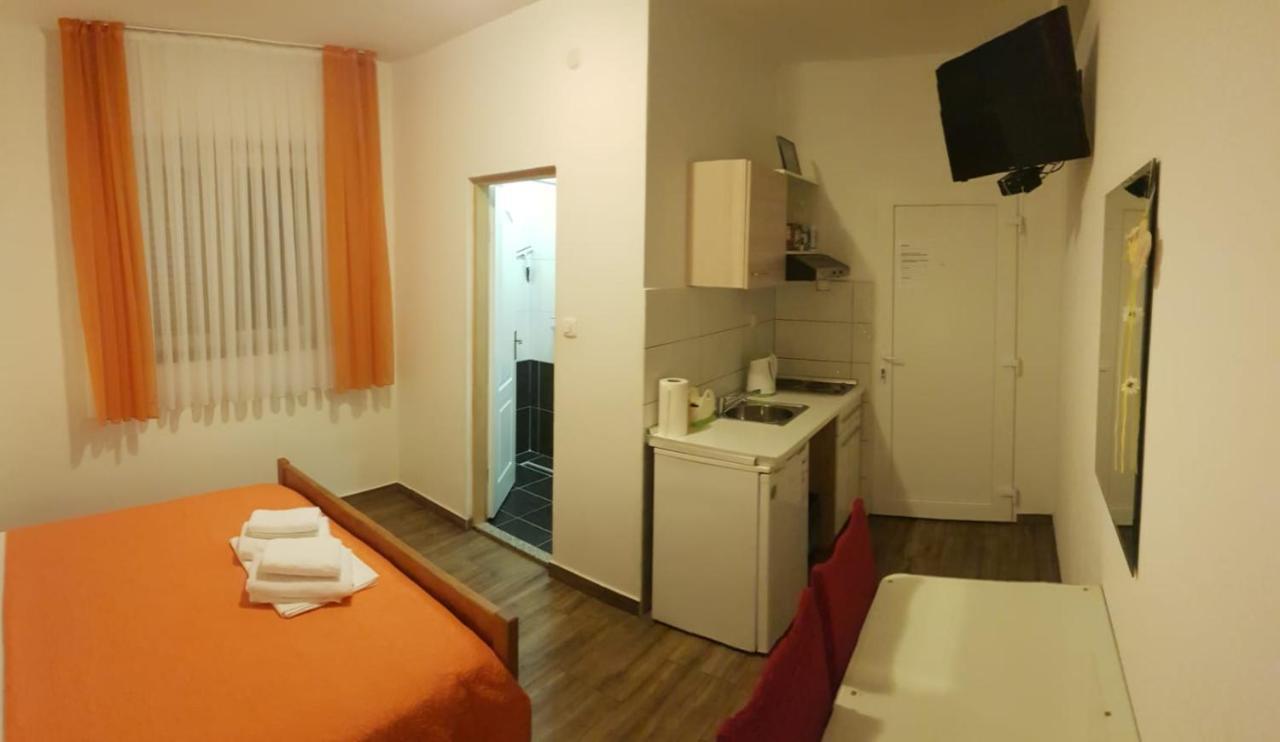 Guest House Renata Ζαντάρ Εξωτερικό φωτογραφία